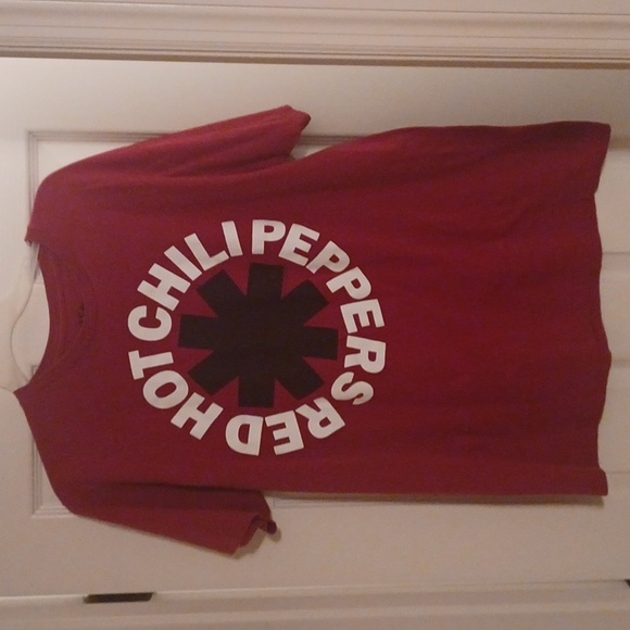 Red Hot Chili Peppers T-Shirt - Picture 2 of 3